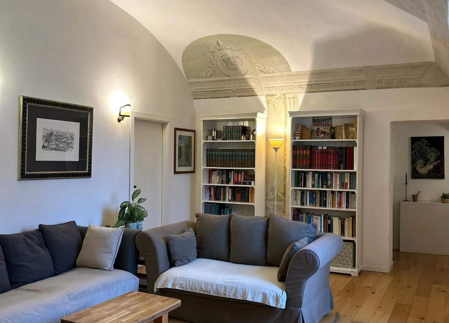 Frescos House Daire Pisa